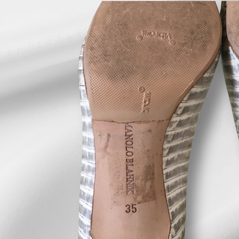 Manolo Blahnik Python Pointed Toe Pump - Picture 10 of 16